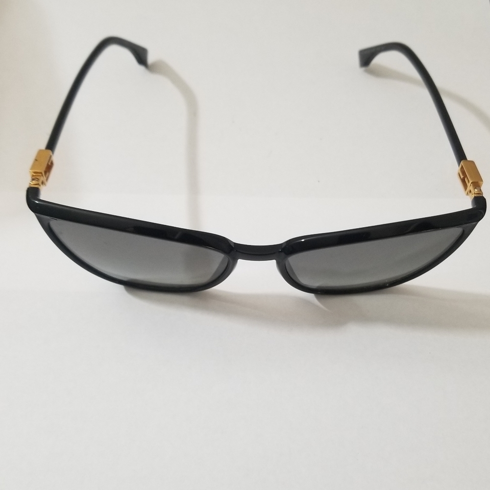 Fendi vintage Cat eye Sunglasses! - Picture 7 of 7